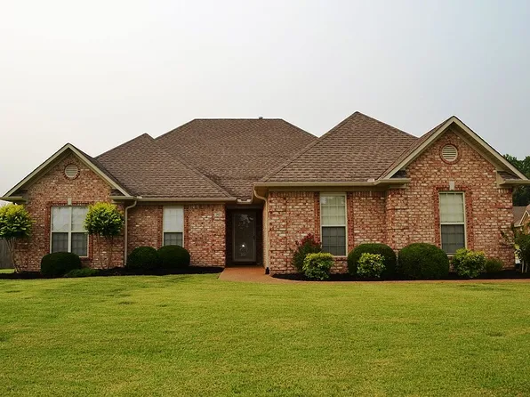 202 Willow Springs Dr, Medina, TN 38355