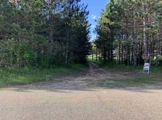 Akron Ave, Waupaca, WI 54981