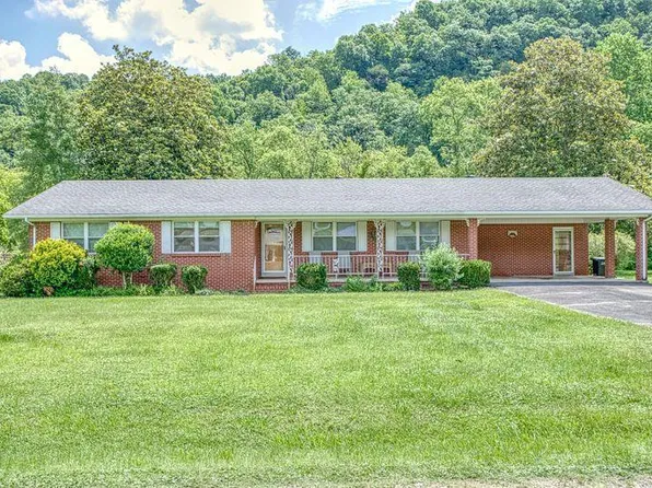 221 Obey Dr, Celina, TN 38551