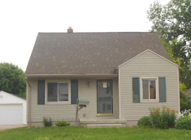 1st image of 440 S 8th St