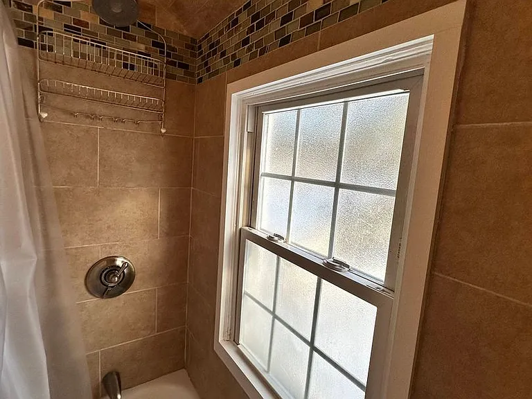 340 Granby Rd — Photo 18