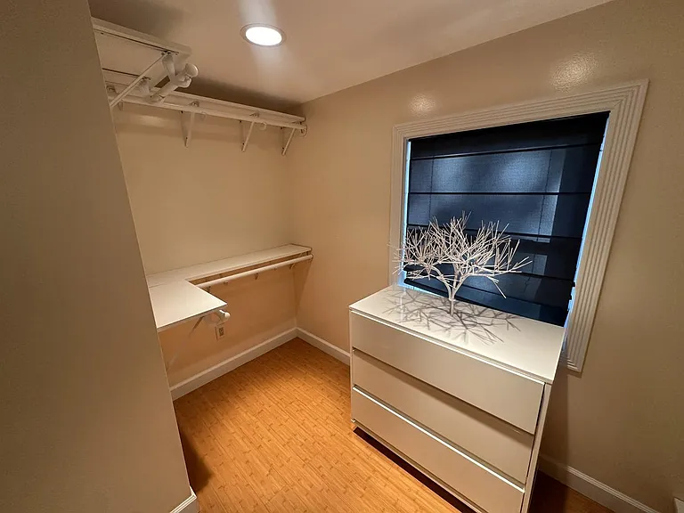 525 S Eagleson Ave — Photo 9