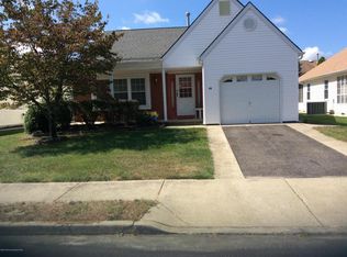 92 Narberth Way, Toms River, NJ 08757