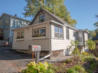 101 Pequot Point Rd, Westfield, MA 01085