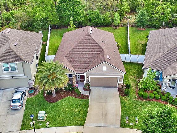 4th image of 389 Captiva Dr