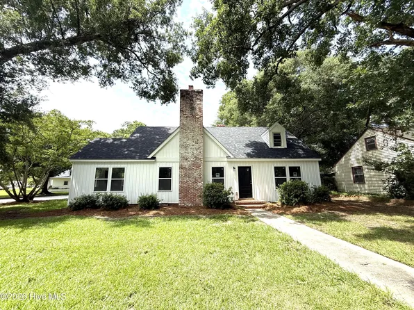 403 Bordeaux Street, Jacksonville, NC 28540
