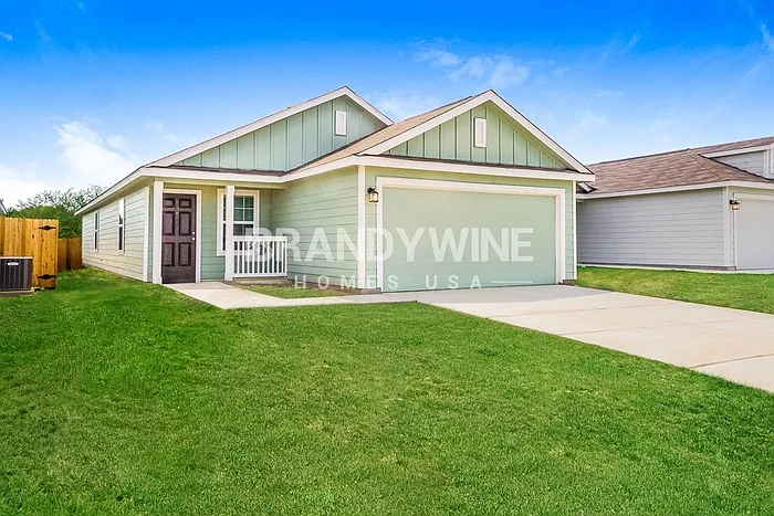 4 bed, 2.0 bath, 1627 sqft, $1,695 — Photo 2