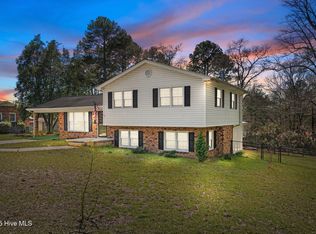 709 Sycamore Ln, Rockingham, NC 28379