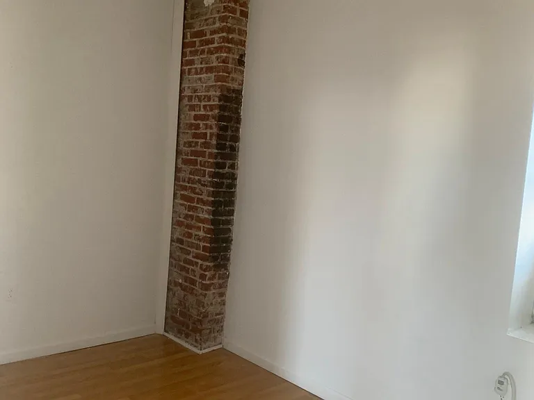 1433 Poplar St #3A — Photo 3
