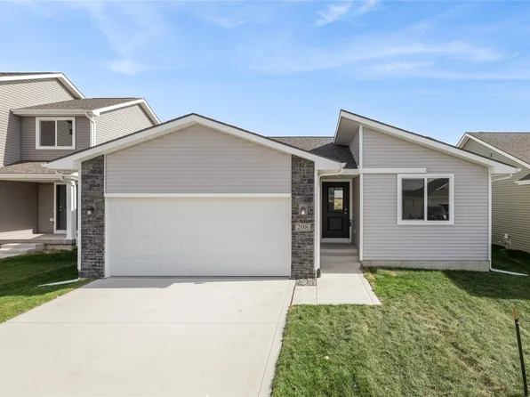 208 S Valley View Dr, Norwalk, IA 50211