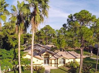 1932 Piccadilly Cir, Cape Coral, FL 33991
