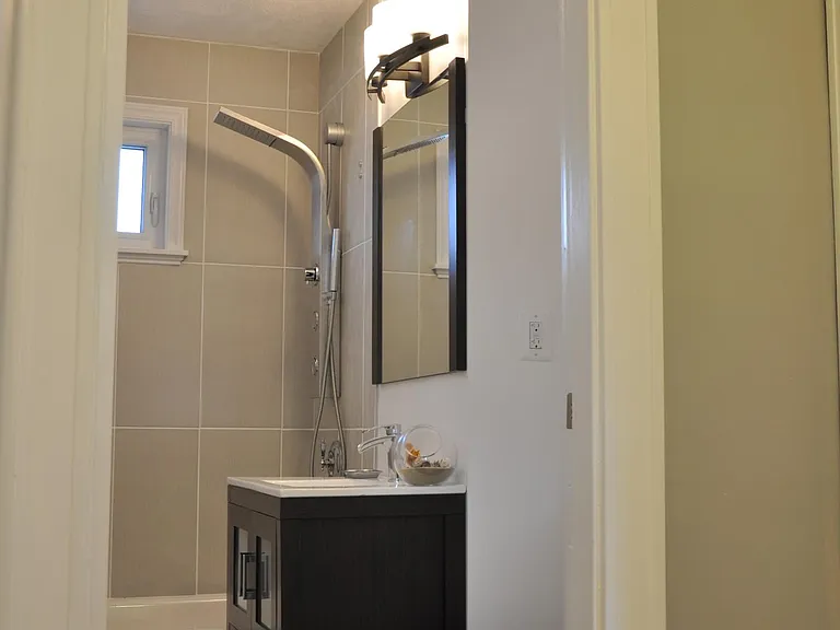 181 Auburndale Ave — Photo 3
