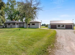 1492 S Overland Rd, De Pere, WI 54115