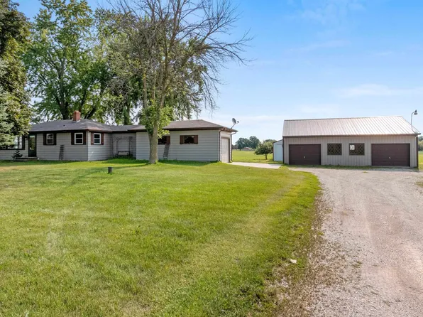 1492 S Overland Rd, De Pere, WI 54115