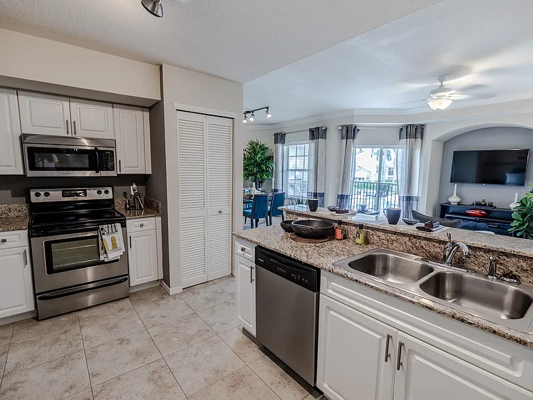 The Charleston Apartment Boca Raton