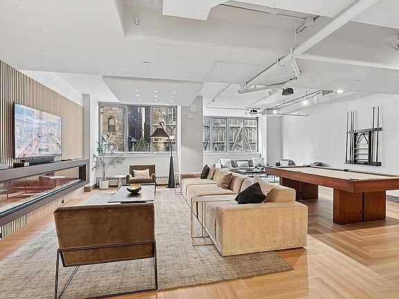 3rd image of 561 10th Ave #33B