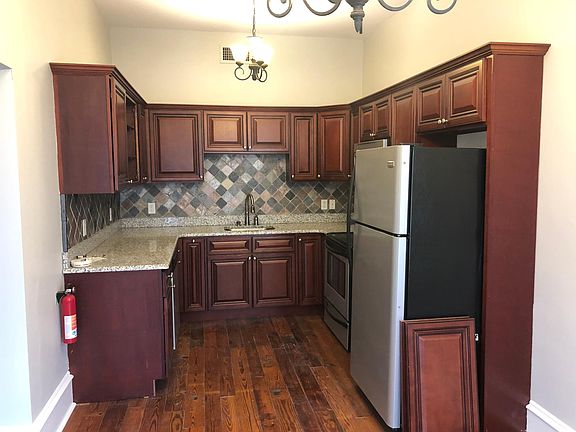 Cozy kitchen with plenty of storage