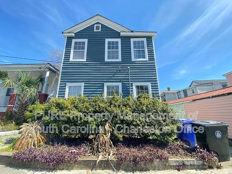 Building Photo - 24 S Tracy St #B