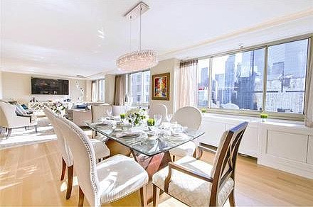 5th image of 30 W 63rd St #25EFG