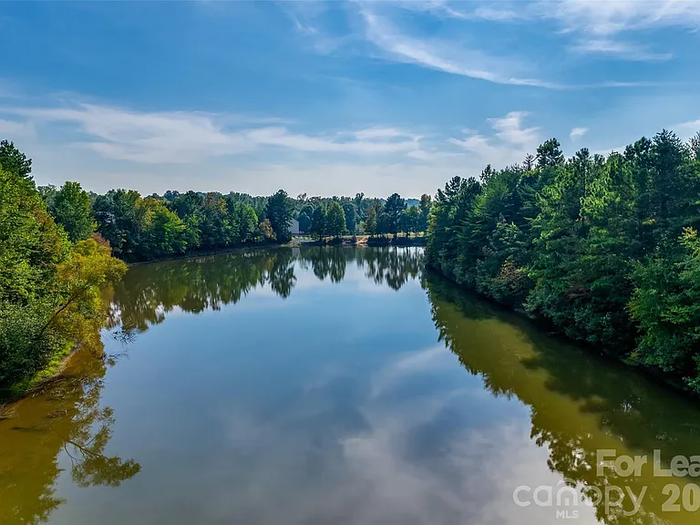 1668 Beleek Ridge Ln — Photo 42