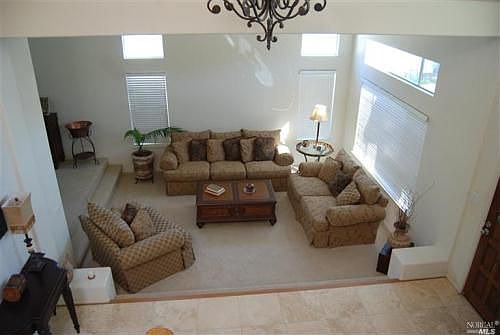 3rd image of 124 Deerglen Cir