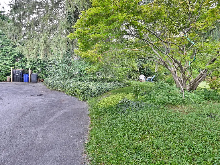 2302 Rudy Rd — Photo 43