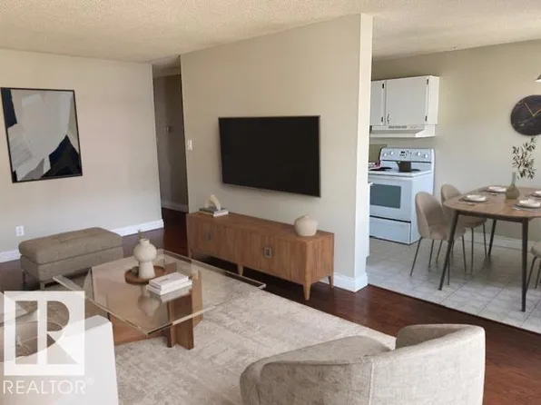 10149 83rd Ave NW #201, Edmonton, AB T6E 2C5