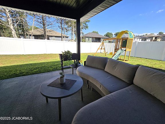 4th image of 5518 Thornridge Dr