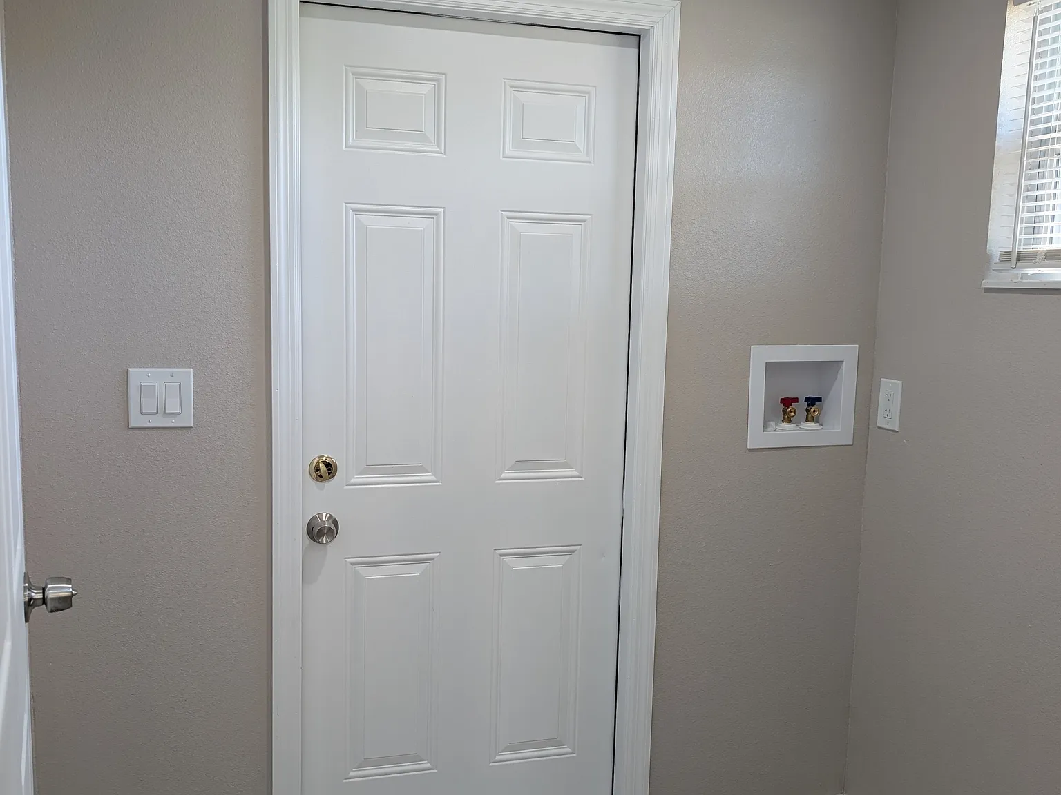 4086-4088 Nimons St - 4088 — Photo 2