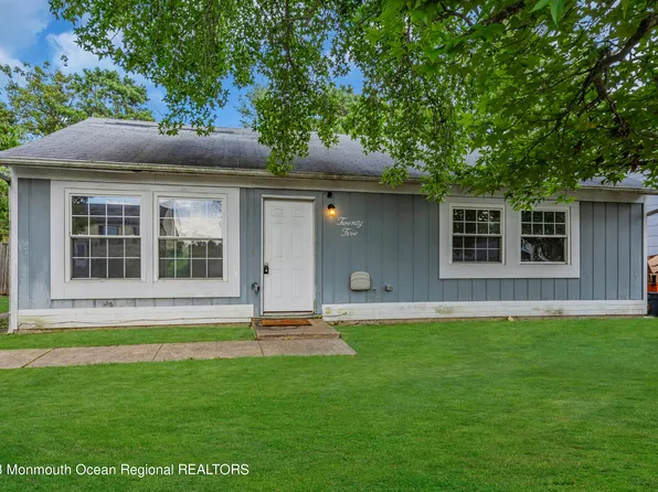 25 Tiller Drive, Barnegat, NJ 08005