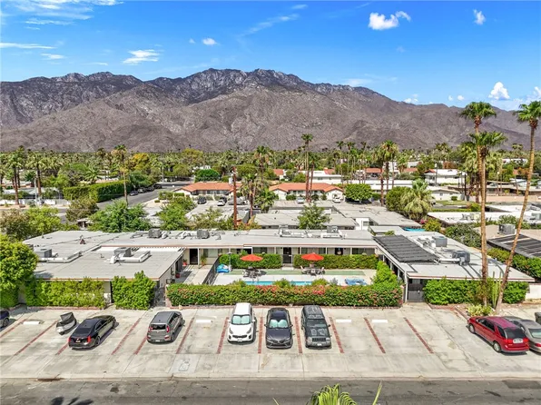 579 S Highland Dr, Palm Springs, CA 92264
