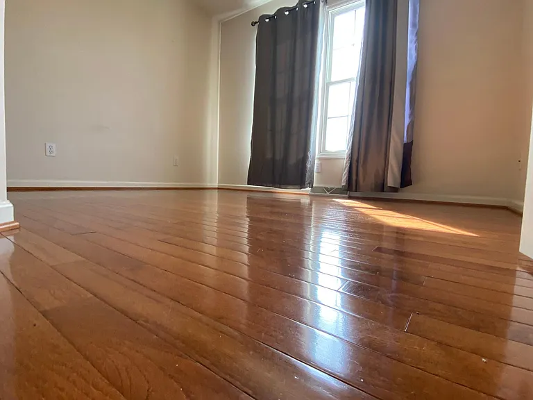 123 Cobblestone Cir — Photo 2