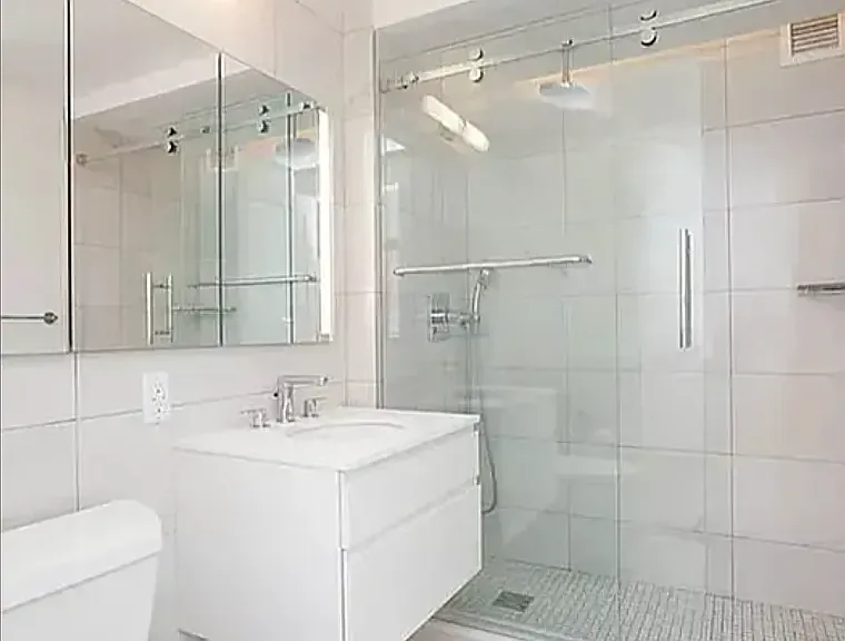 311 W 50th St #3E — Photo 3