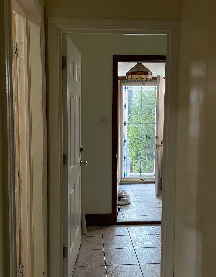 3 bed, 1200 sqft, $3,000 — Photo 1