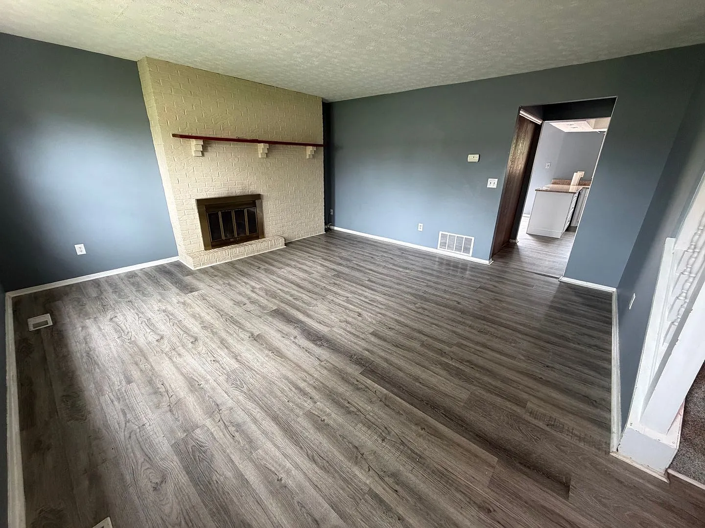 2 Bedroom, 1.5 Bath Condo in Centerville School District! — Photo 2