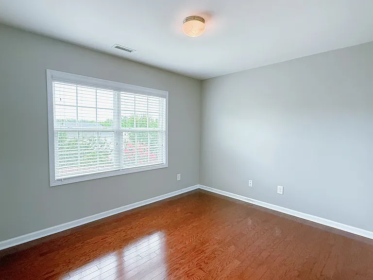 225 Arctic Ridge Way — Photo 23