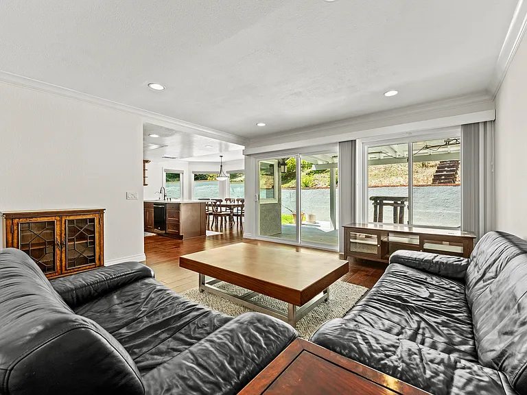 1533 Deerfoot Dr — Photo 13