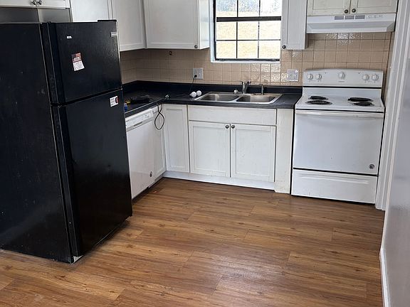 3rd image of 534 Cape Meadows Cir #534