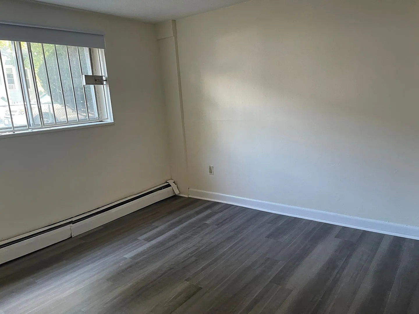 FREE Month Packards Corner Modern Spacious 2 bed HT HW Included pets and students ok — Photo 4