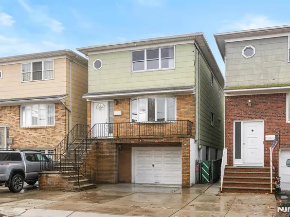 133 Sussex St, Harrison, NJ 07029