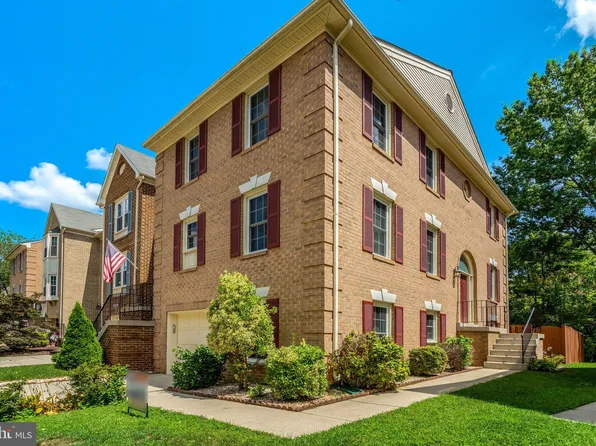 5964 Norham Dr, Alexandria, VA 22315