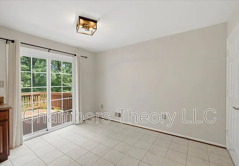 6591 Zoysia Ct — Photo 11