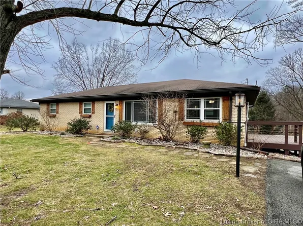 5310 Stiller Road, Floyds Knobs, IN 47119