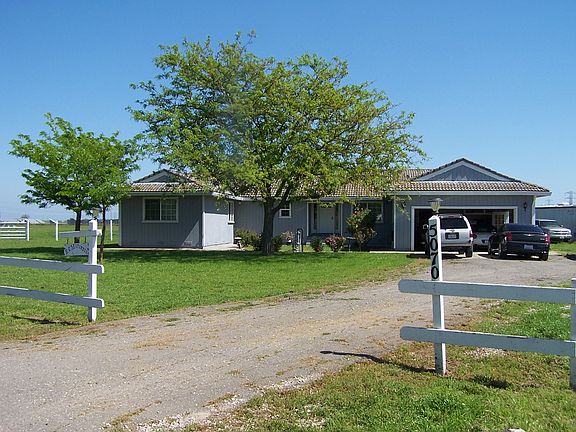 4th image of 5070 Victor Ln