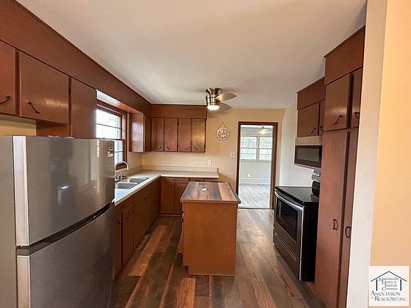 5th image of 166 Mason Ct