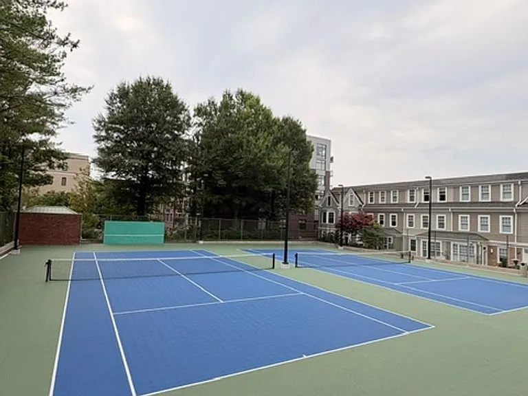 7500 Woodmont Ave #907 — Photo 34