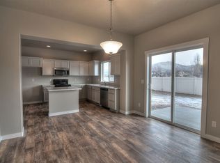 8132 S Red Shine Ave, Boise, ID 83709