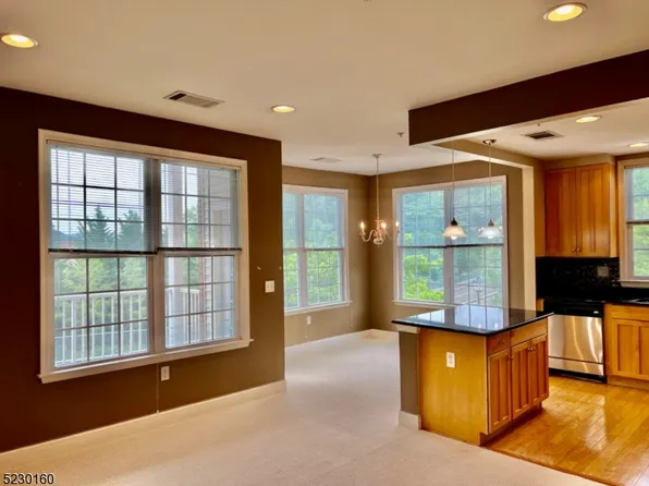 8106 Sanctuary Blvd #106, Riverdale Boro, NJ 07457