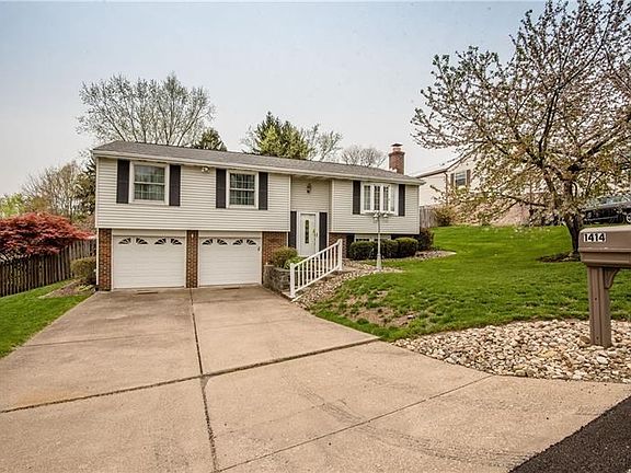 2nd image of 1414 Balsam Dr