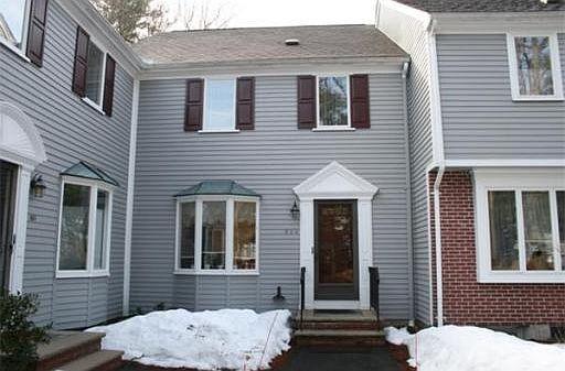 1st image of 604 Foxwood Cir